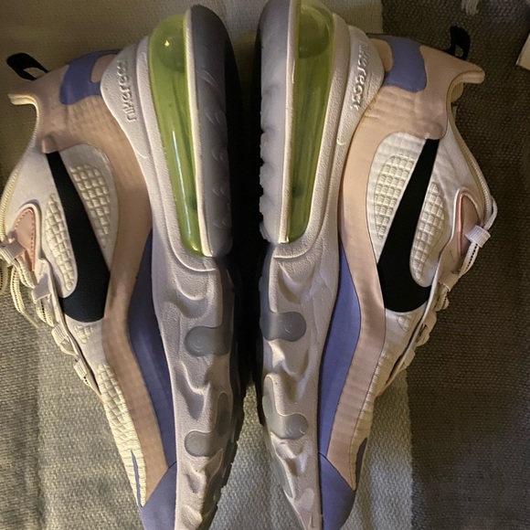 Woman air Max 270 React - Picture 6 of 8